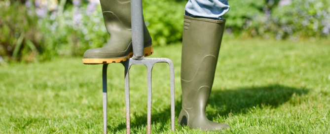grass-aeration-landscaping-contractor-nassau-county-long-island